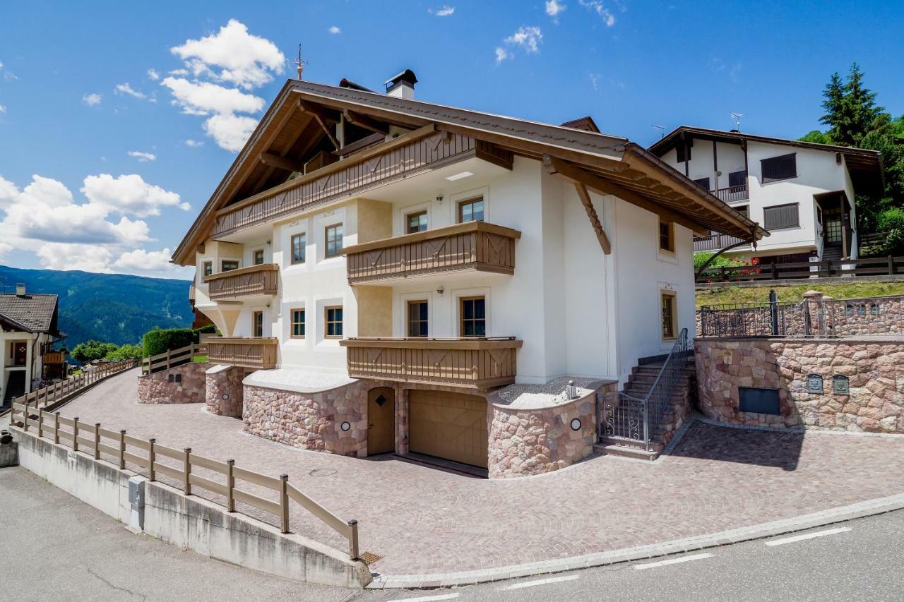 Appartamenti Casa Salesai Carano  Buitenkant foto