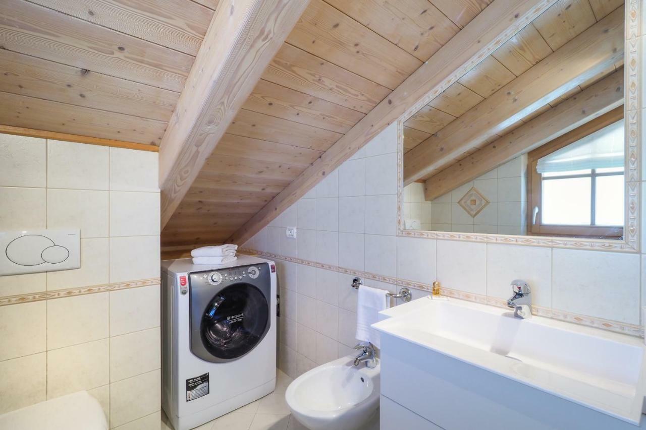 Appartamenti Casa Salesai Carano  Buitenkant foto